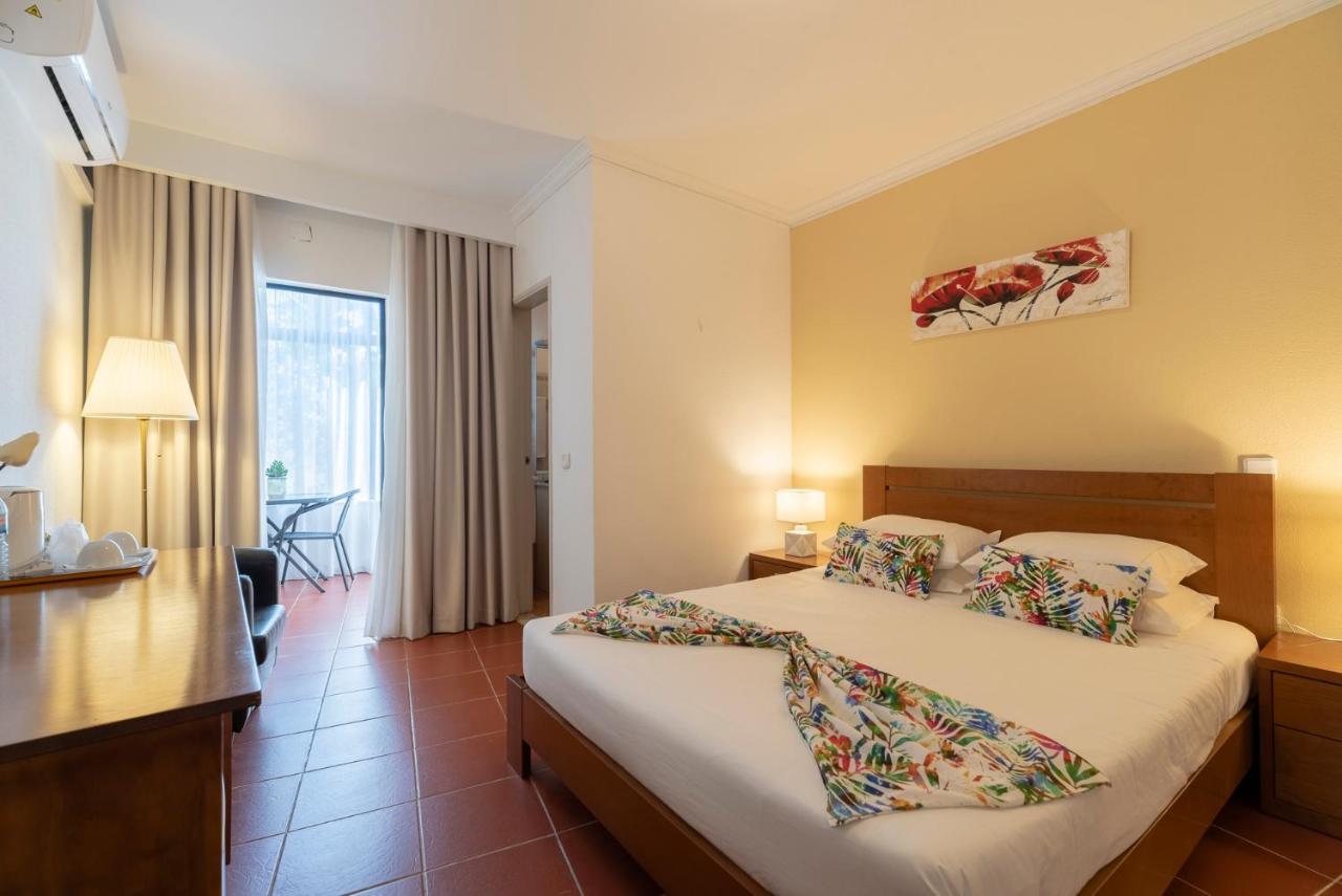 Manta Guest Bed & Breakfast Manta Rota Ngoại thất bức ảnh