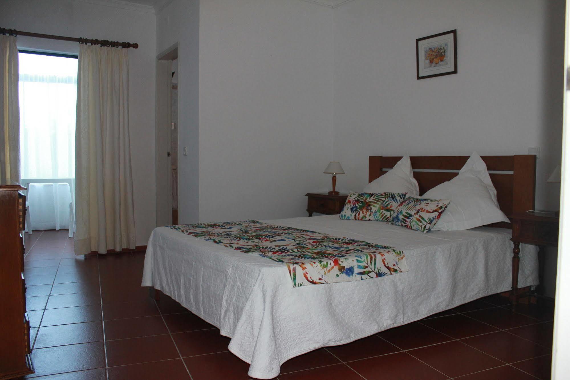 Manta Guest Bed & Breakfast Manta Rota Ngoại thất bức ảnh