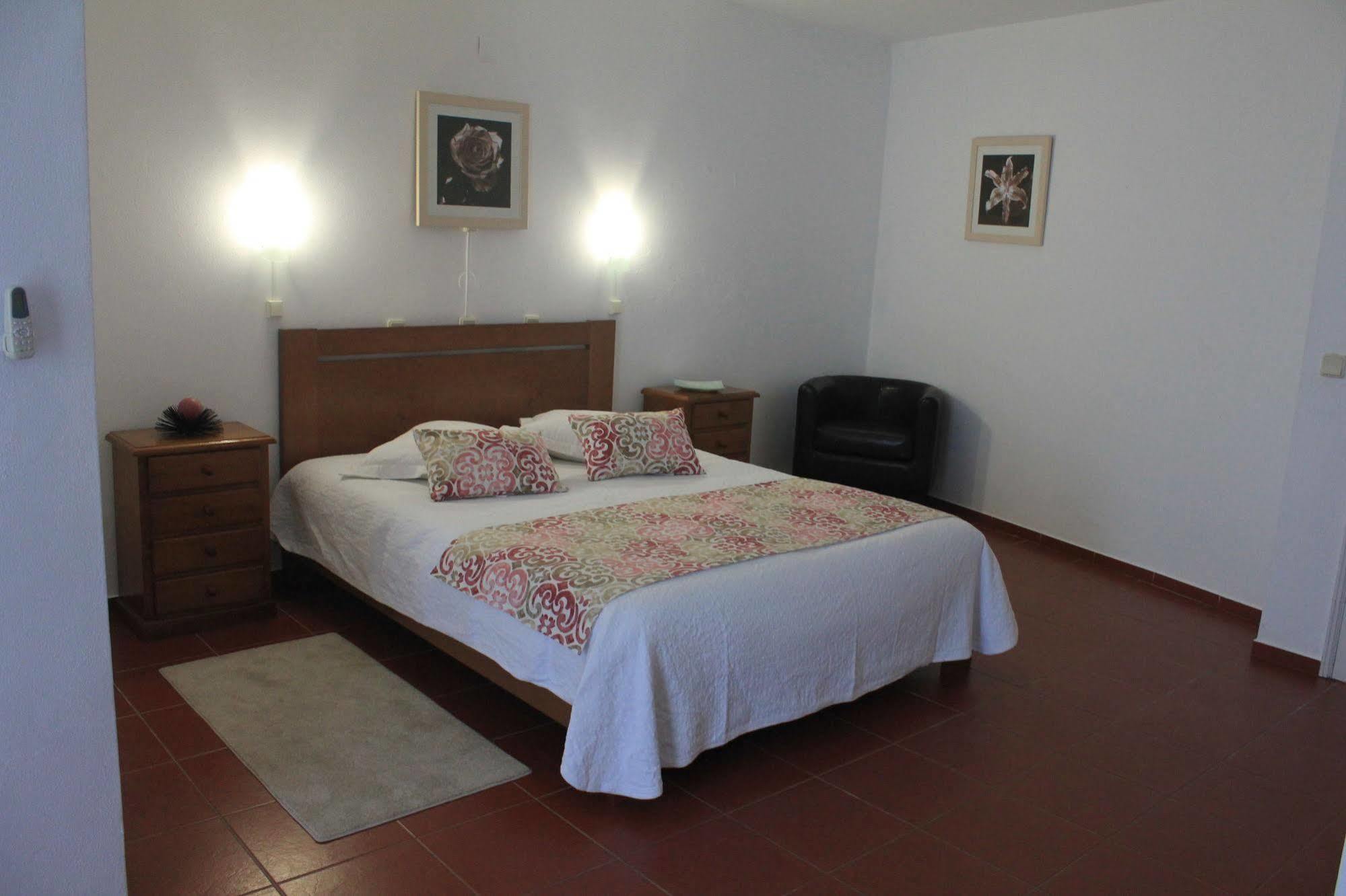 Manta Guest Bed & Breakfast Manta Rota Ngoại thất bức ảnh