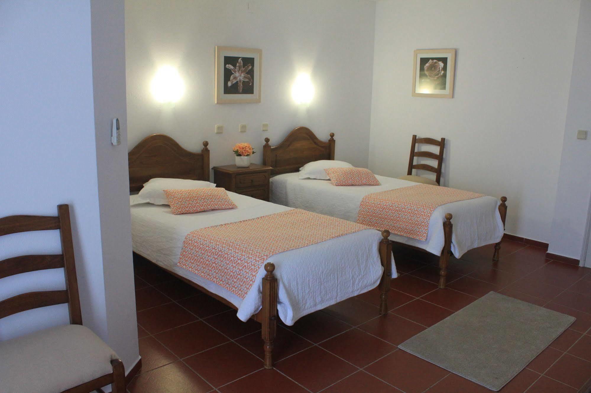 Manta Guest Bed & Breakfast Manta Rota Ngoại thất bức ảnh